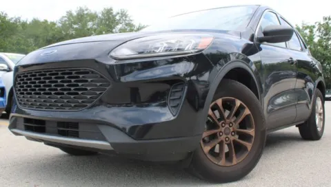 Black 2022 Ford Escape SE for sale in Jacksonville, FL