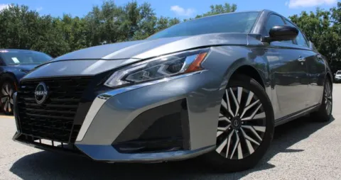 Gray 2023 Nissan Altima 2.5 SV for sale in Jacksonville, FL