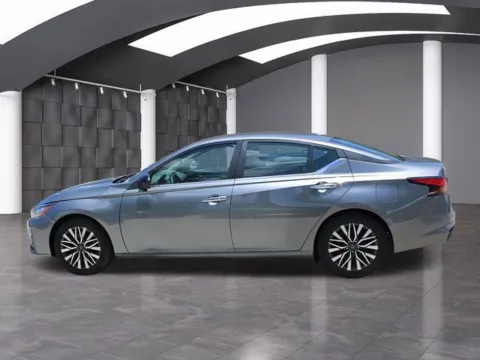 More photos of 2023 Nissan Altima 2.5 SV at Auto Gallery Jacksonville, FL