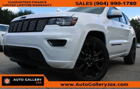 White 2022 Jeep Grand Cherokee WK Laredo X for sale in Jacksonville, FL