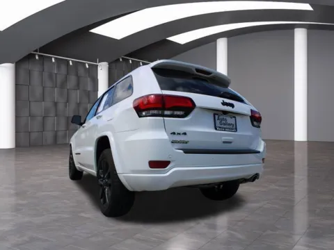 More photos of 2022 Jeep Grand Cherokee WK Laredo X at Auto Gallery Jacksonville, FL