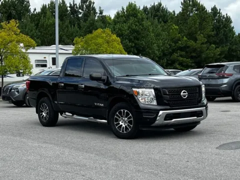 Black 2021 Nissan Titan SV for sale in Jacksonville, FL