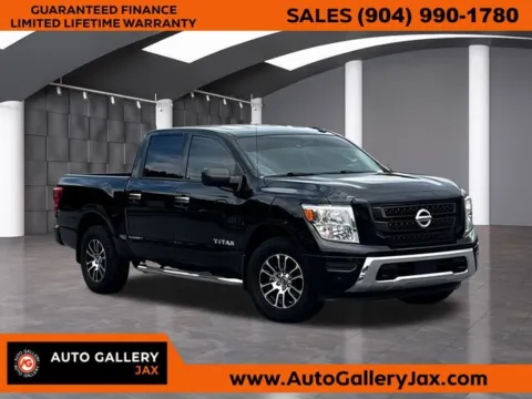 Black 2021 Nissan Titan SV for sale in Jacksonville, FL