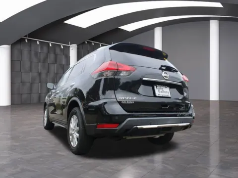 More photos of 2020 Nissan Rogue SV at Auto Gallery Jacksonville, FL