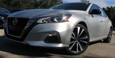 Silver 2022 Nissan Altima 2.5 SR for sale in Jacksonville, FL