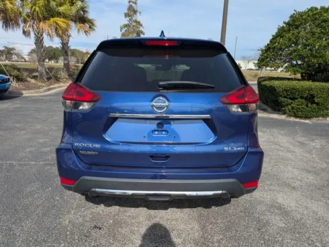 More photos of 2018 Nissan Rogue SL at Auto Gallery Jacksonville, FL