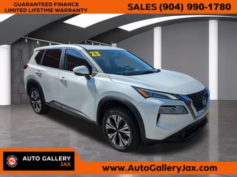 White 2023 Nissan Rogue SV for sale in Jacksonville, FL