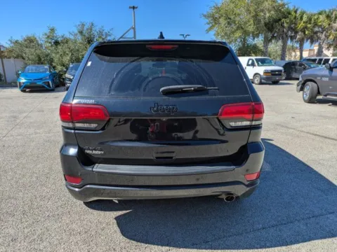 More photos of 2018 Jeep Grand Cherokee Altitude at Auto Gallery Jacksonville, FL