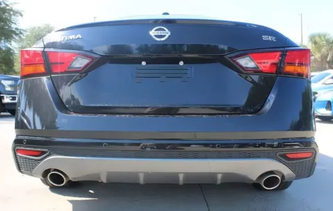 More photos of 2022 Nissan Altima 2.5 SR at Auto Gallery Jacksonville, FL