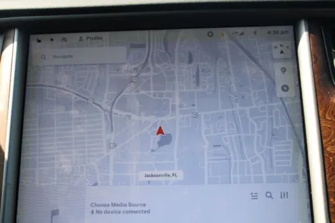 More photos of 2018 Tesla Model S 100D at Auto Gallery Jacksonville, FL