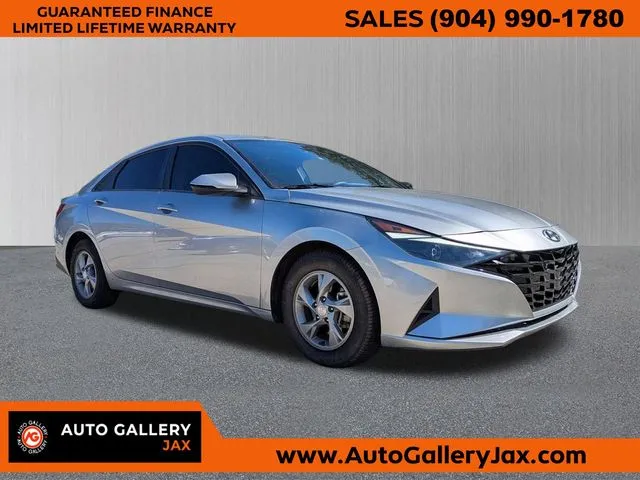 Silver 2023 Hyundai Elantra SE for sale in Jacksonville, FL