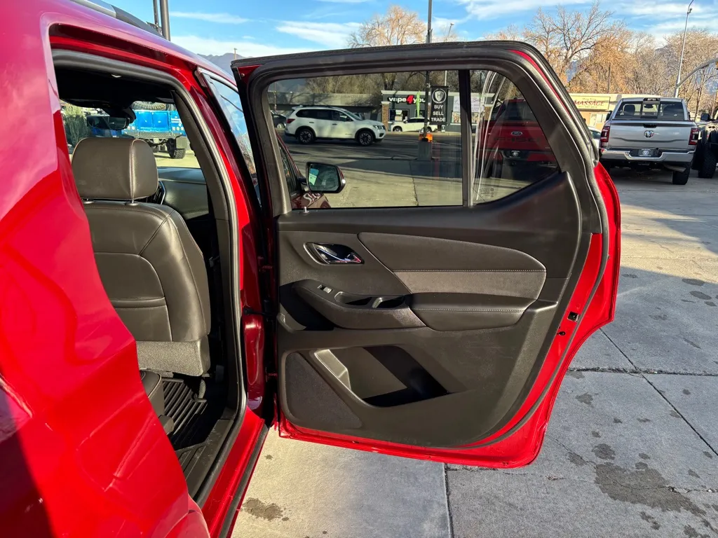 2023 Chevrolet Traverse High Country - Photo 12