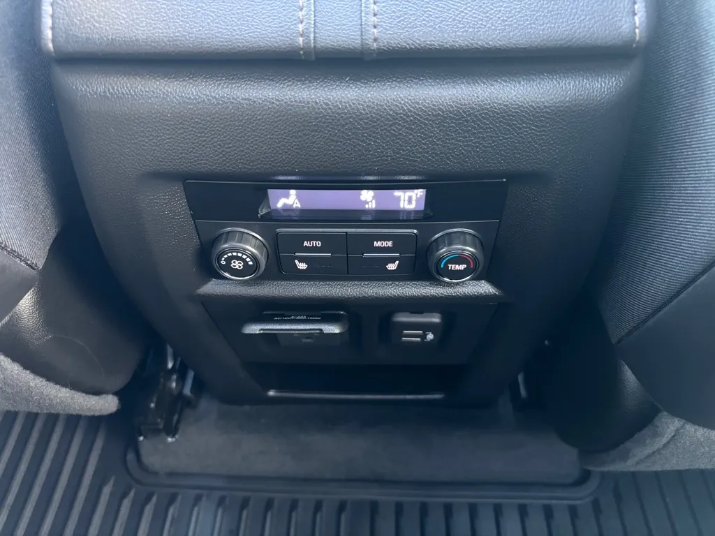 2023 Chevrolet Traverse High Country - Photo 42