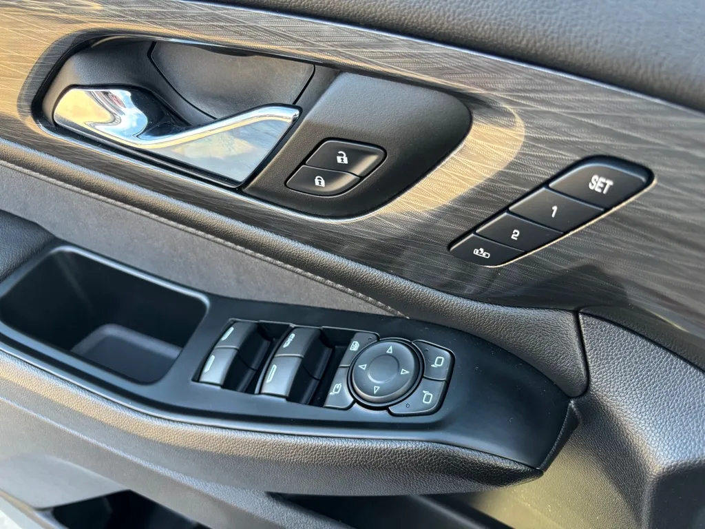 2023 Chevrolet Traverse High Country - Photo 26