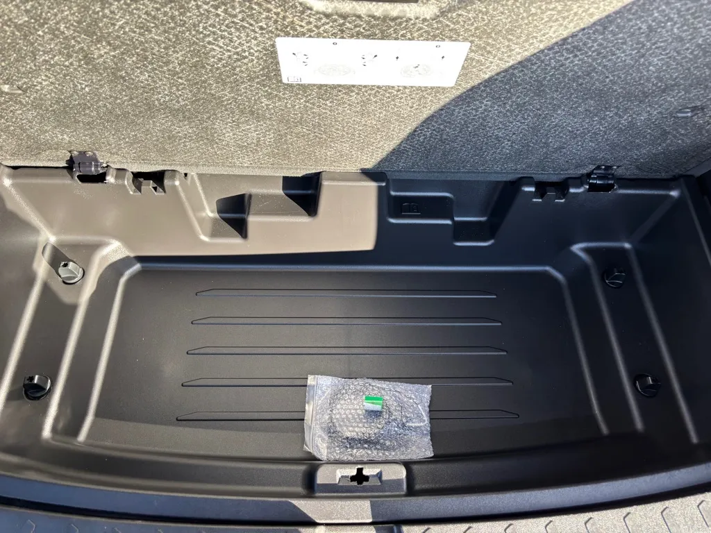 2023 Chevrolet Traverse High Country - Photo 19