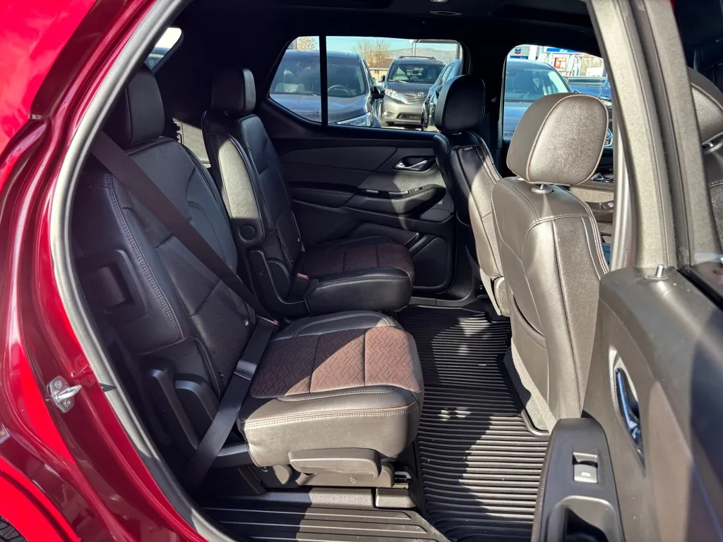 2023 Chevrolet Traverse High Country - Photo 13