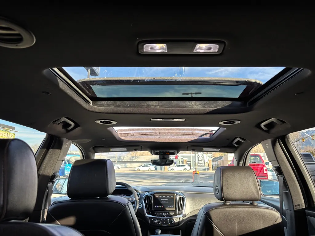 2023 Chevrolet Traverse High Country - Photo 17
