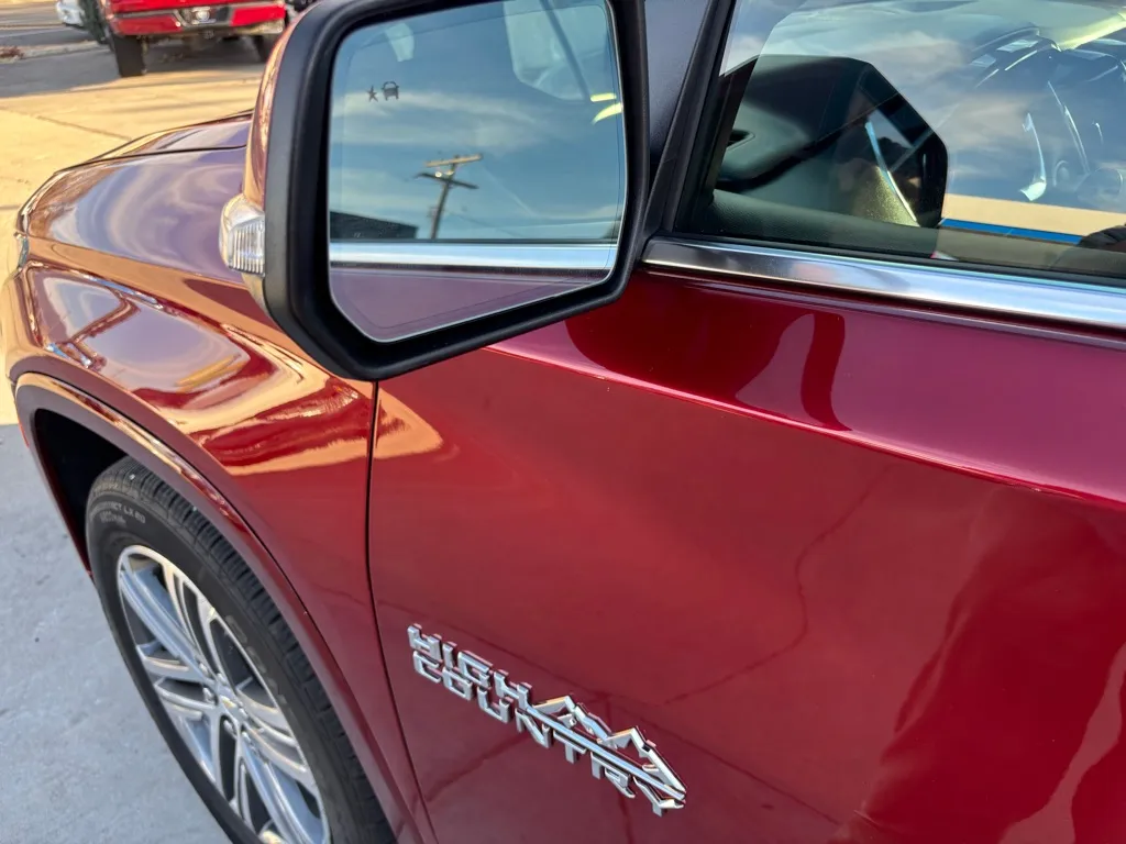 2023 Chevrolet Traverse High Country - Photo 29