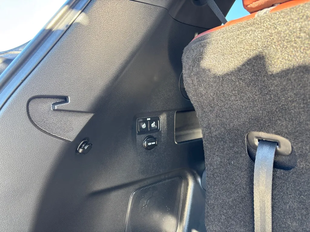 2023 Kia Telluride SX Prestige - Photo 22