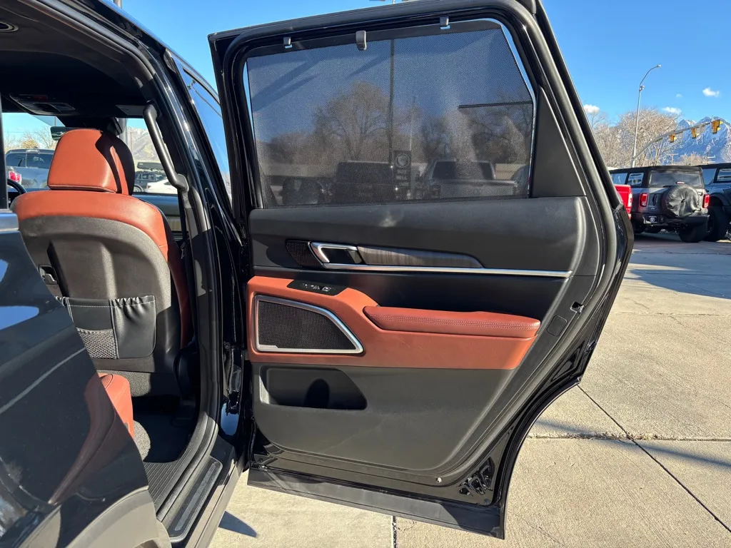2023 Kia Telluride SX Prestige - Photo 12