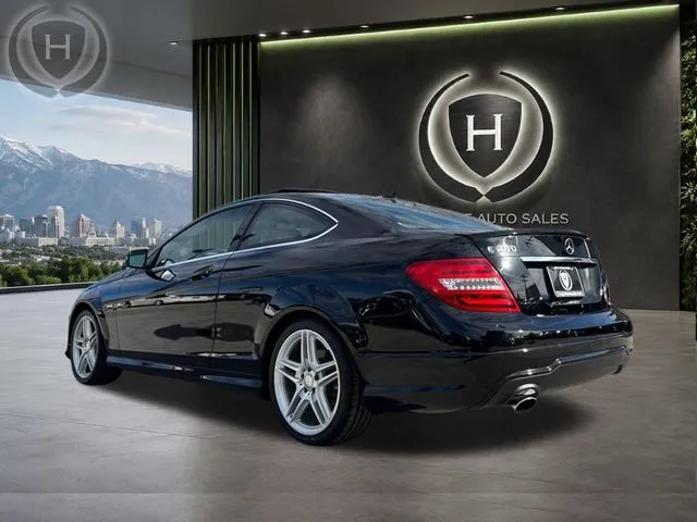 Mercedes-Benz C-Class photo 8