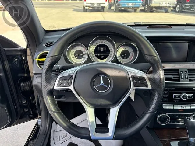 Mercedes-Benz C-Class photo 29