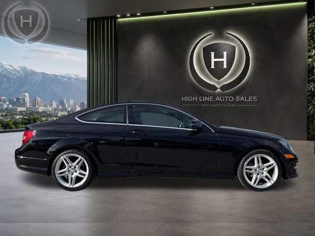 Mercedes-Benz C-Class photo 12