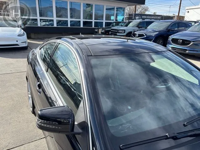 Mercedes-Benz C-Class photo 40