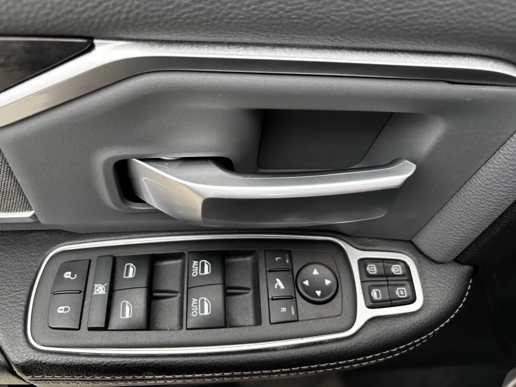 2023 RAM Ram 2500 Pickup Big Horn - Photo 39