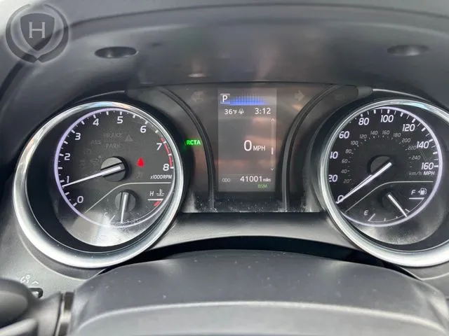Toyota Camry photo 30