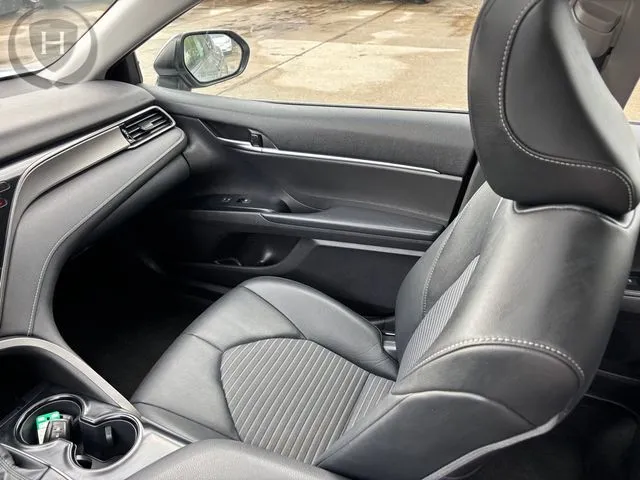 Toyota Camry photo 22
