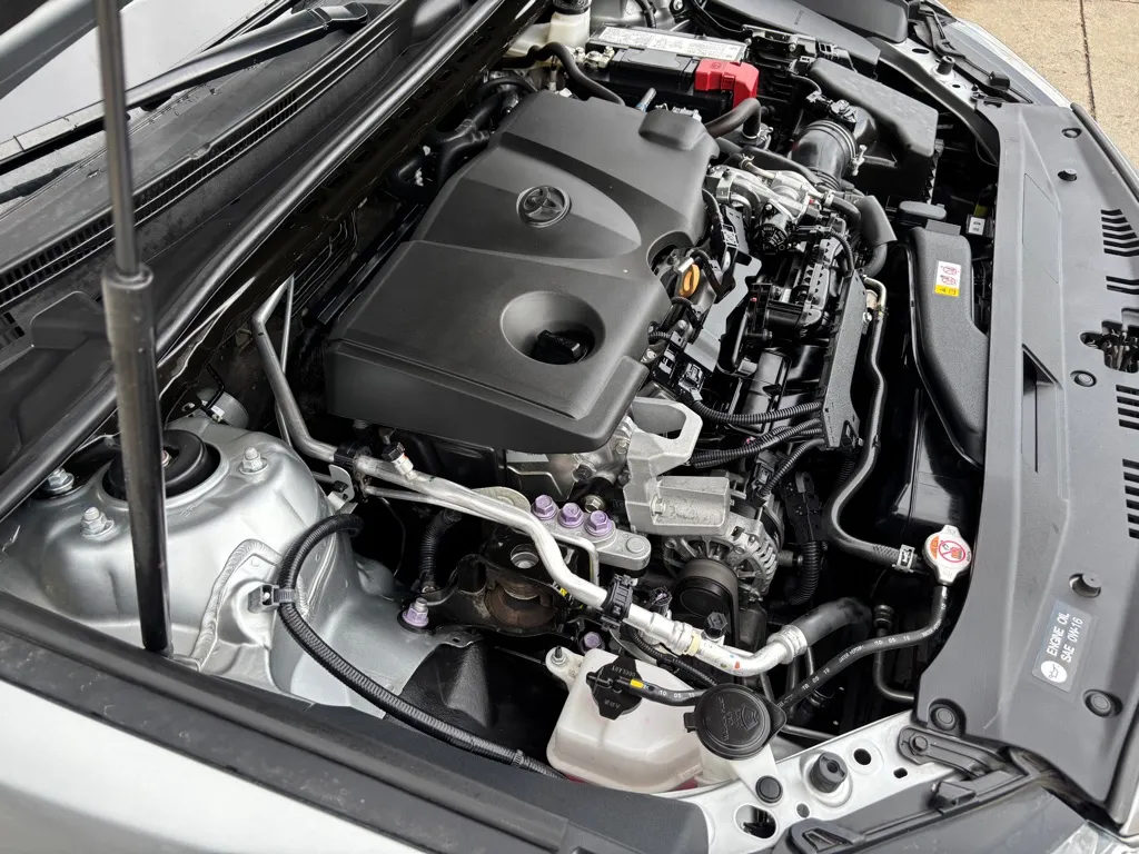 2020 Toyota Camry SE - Photo 39
