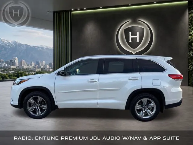 Toyota Highlander photo 6