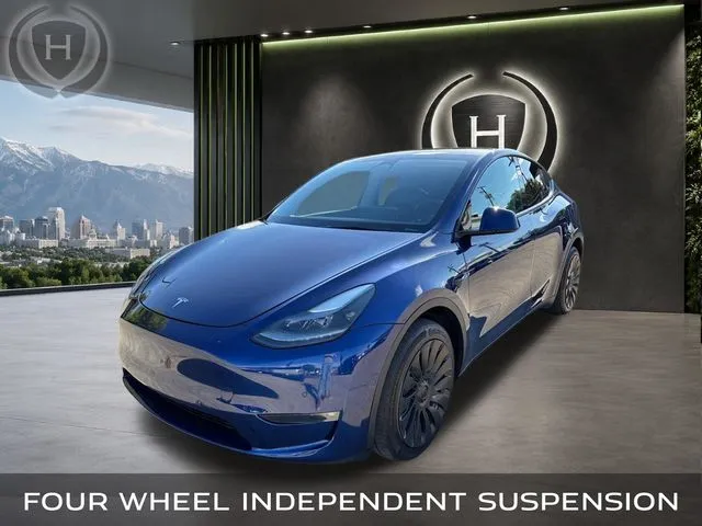 Tesla Model Y photo 6