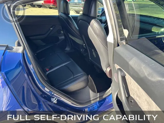 Tesla Model Y photo 20