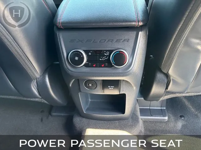 Ford Explorer photo 27