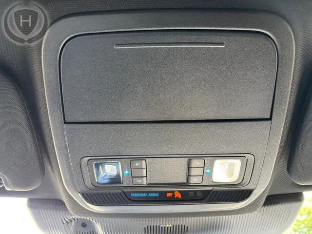 Ford Explorer photo 49