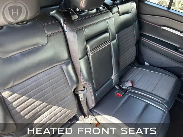 Ford Explorer photo 28