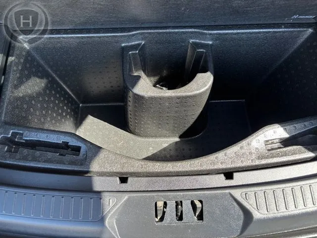 Ford Explorer photo 32