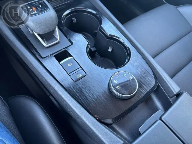 Nissan Rogue photo 39