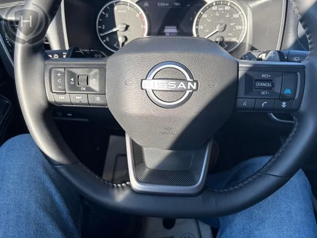 Nissan Rogue photo 30