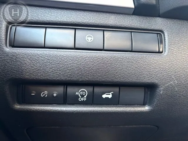 Nissan Rogue photo 49