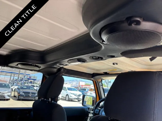 Jeep Wrangler photo 21