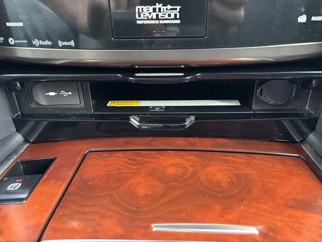 Lexus LX photo 42