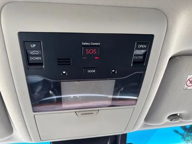 Lexus LX photo 45