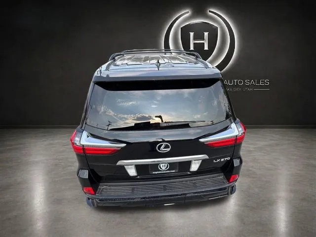 Lexus LX photo 25