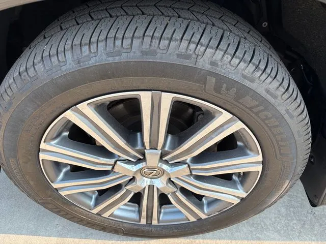 Lexus LX photo 49