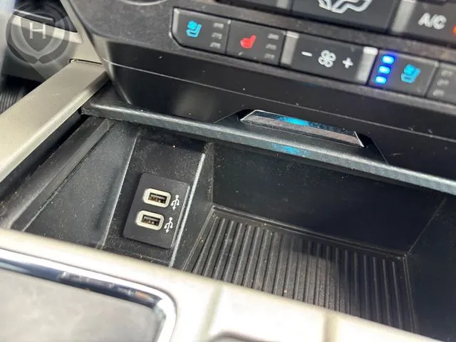 Ford F-150 photo 38