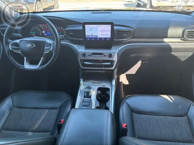 Ford Explorer photo 25