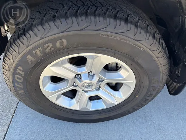 Toyota 4Runner photo 48